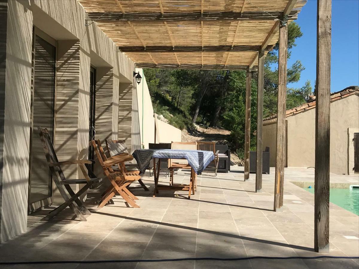 Mas De La Fadeto Bed & Breakfast Les Baux-de-Provence Exterior foto