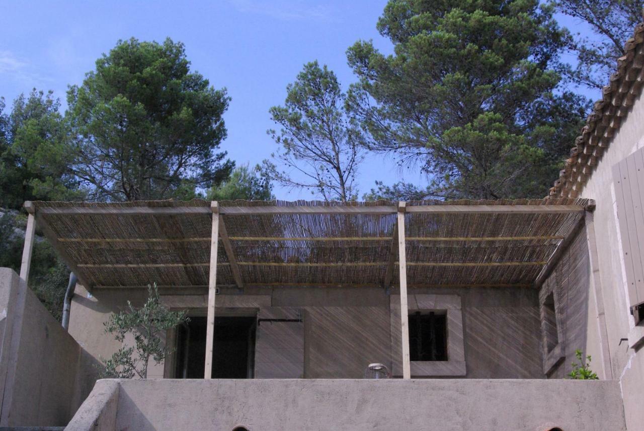 Mas De La Fadeto Bed & Breakfast Les Baux-de-Provence Exterior foto