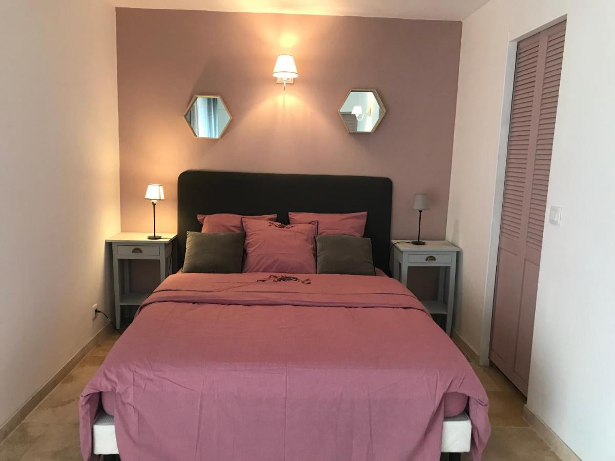 Mas De La Fadeto Bed & Breakfast Les Baux-de-Provence Exterior foto